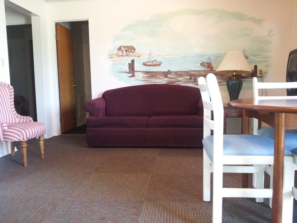 Ocean Avenue Inn Westport Habitación foto